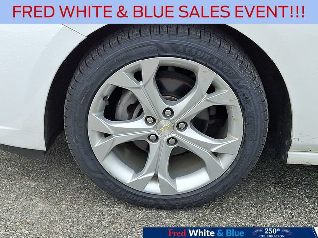 Used 2018 Chevrolet Cruze Premier FWD image 28