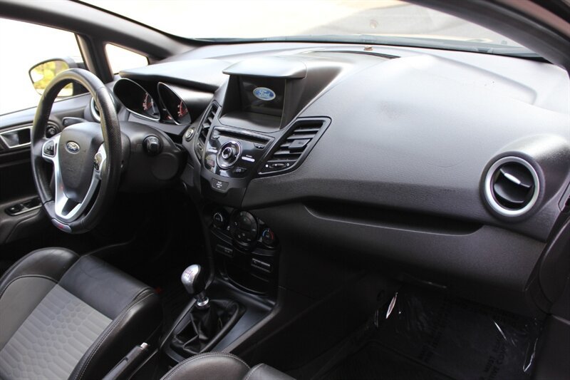 Used 2018 Ford Fiesta ST FWD image 17