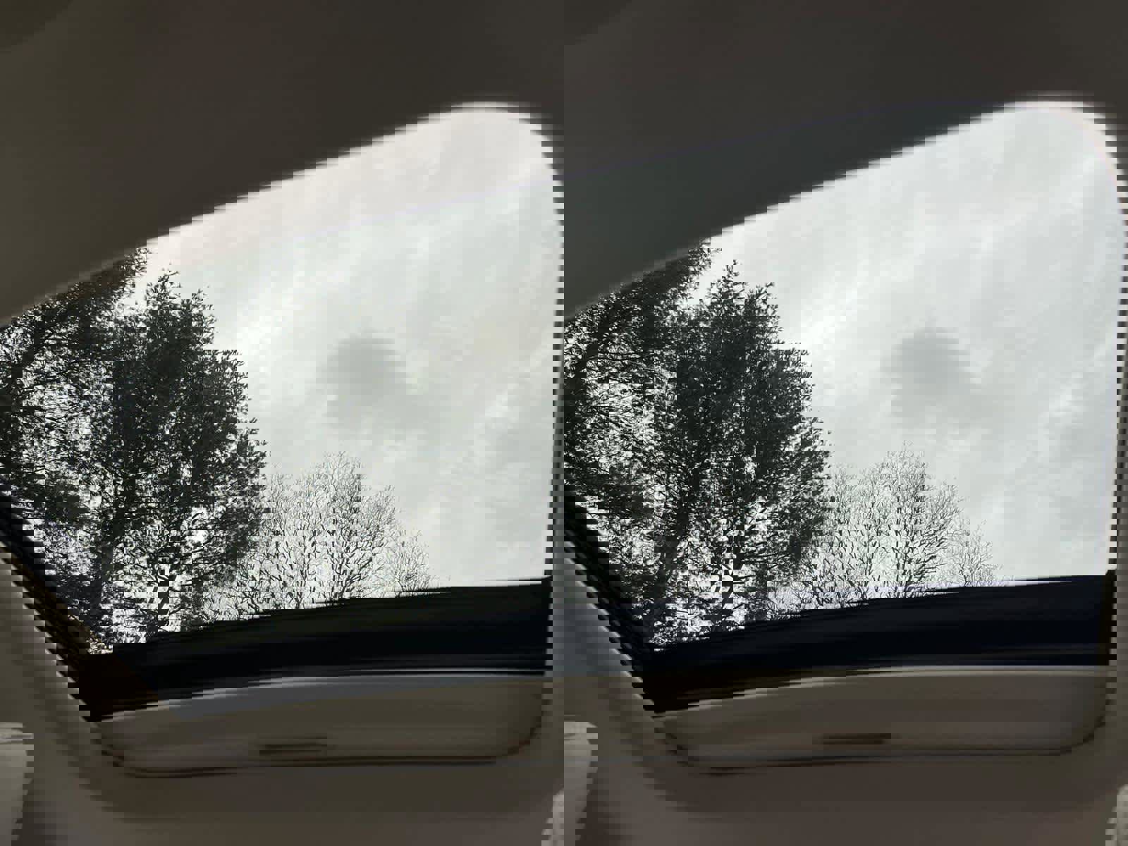 Used 2018 Ford Fusion SE w/ Fusion SE Technology Package image 27