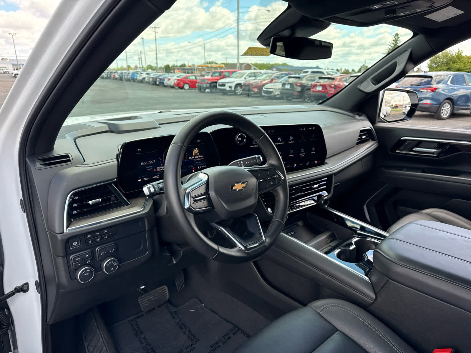 Certified 2025 Chevrolet Tahoe LT AWD/4WD image 14
