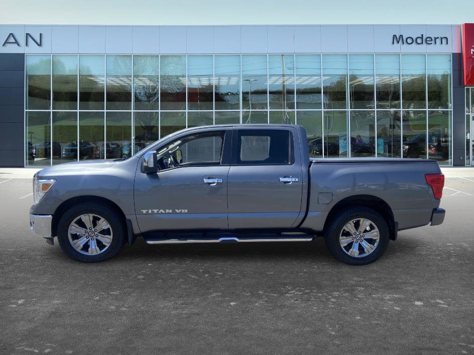 Used 2018 Nissan Titan SL w/ Chrome Package image 7