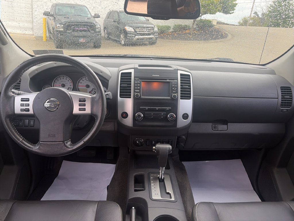 Used 2014 Nissan Xterra PRO-4X w/ Pro-4x Leather Package AWD/4WD image 13