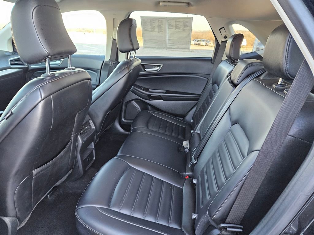 Used 2022 Ford Edge SEL image 27