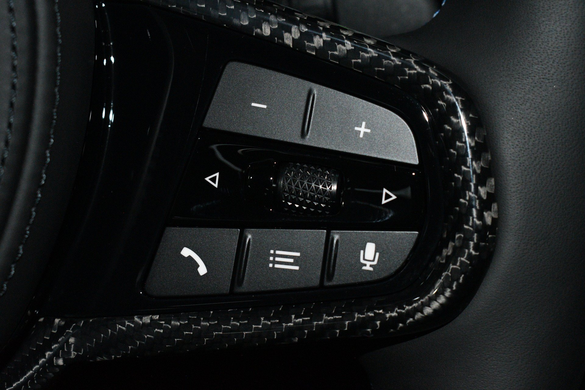 Used 2025 BMW M2 w/ Lighting Package RWD image 30