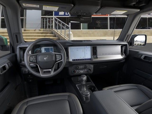 New 2025 Ford Bronco Outer Banks image 9