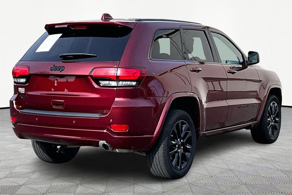 Used 2022 Jeep Grand Cherokee Laredo X image 8