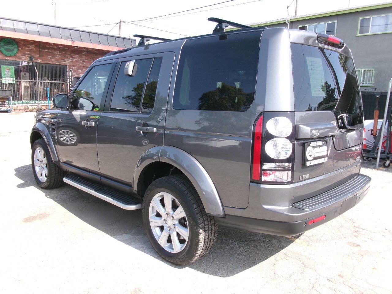 Used 2016 Land Rover LR4 HSE Silver Edition AWD/4WD image 6
