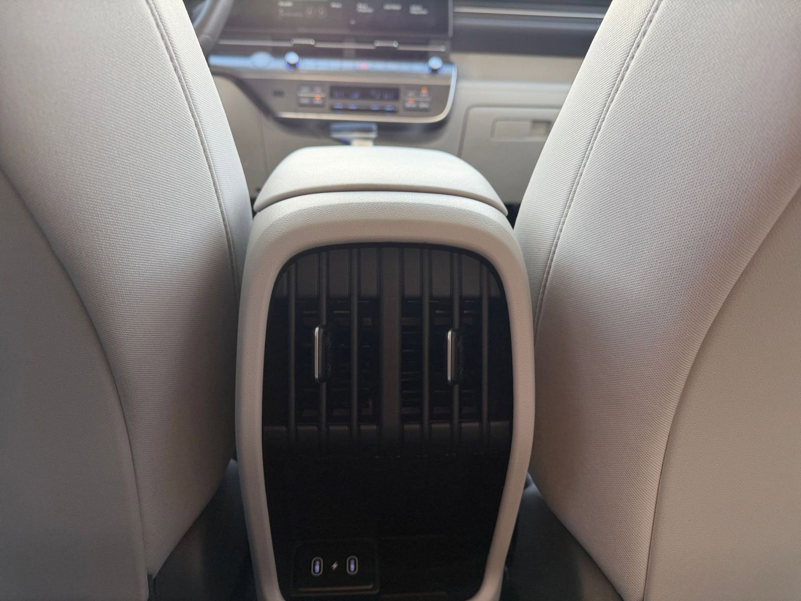 Used 2025 Hyundai Kona SEL image 24