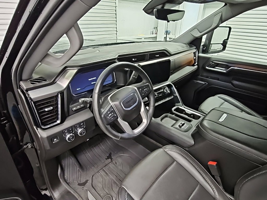 Certified 2024 GMC Sierra 3500 Denali w/ Denali Reserve Package image 11