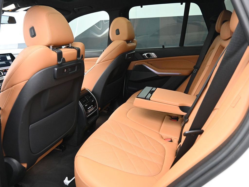 Used 2023 BMW X5 xDrive40i w/ Executive Package image 15