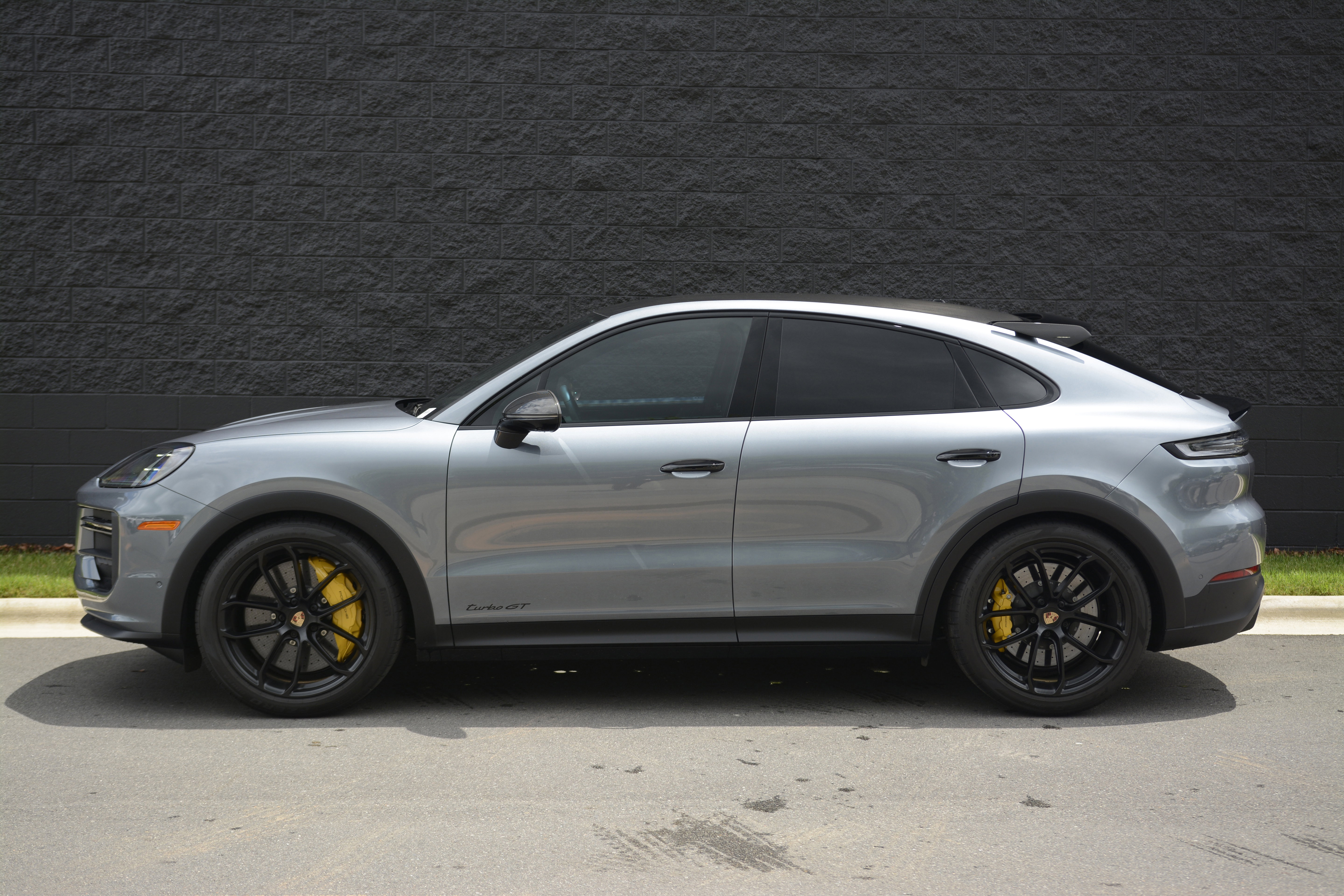 Certified 2026 Porsche Cayenne Turbo GT AWD/4WD image 2