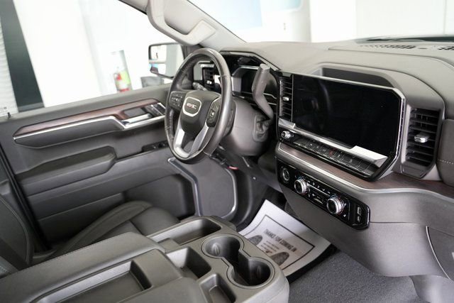 Used 2022 GMC Sierra 1500 SLT w/ X31 Off-Road Package image 25