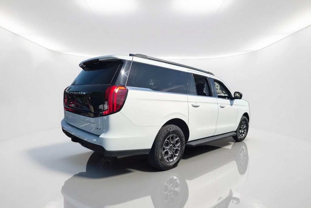 Used 2025 Ford Expedition Max Active RWD image 6