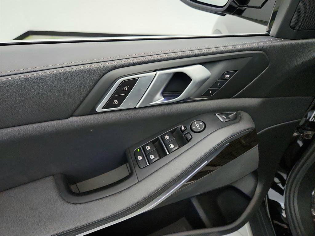 Used 2019 BMW X5 xDrive40i w/ Premium Package 2 AWD/4WD image 23