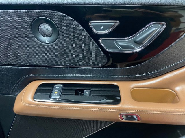 Used 2020 Lincoln Aviator Reserve w/ Elements Package Plus image 24