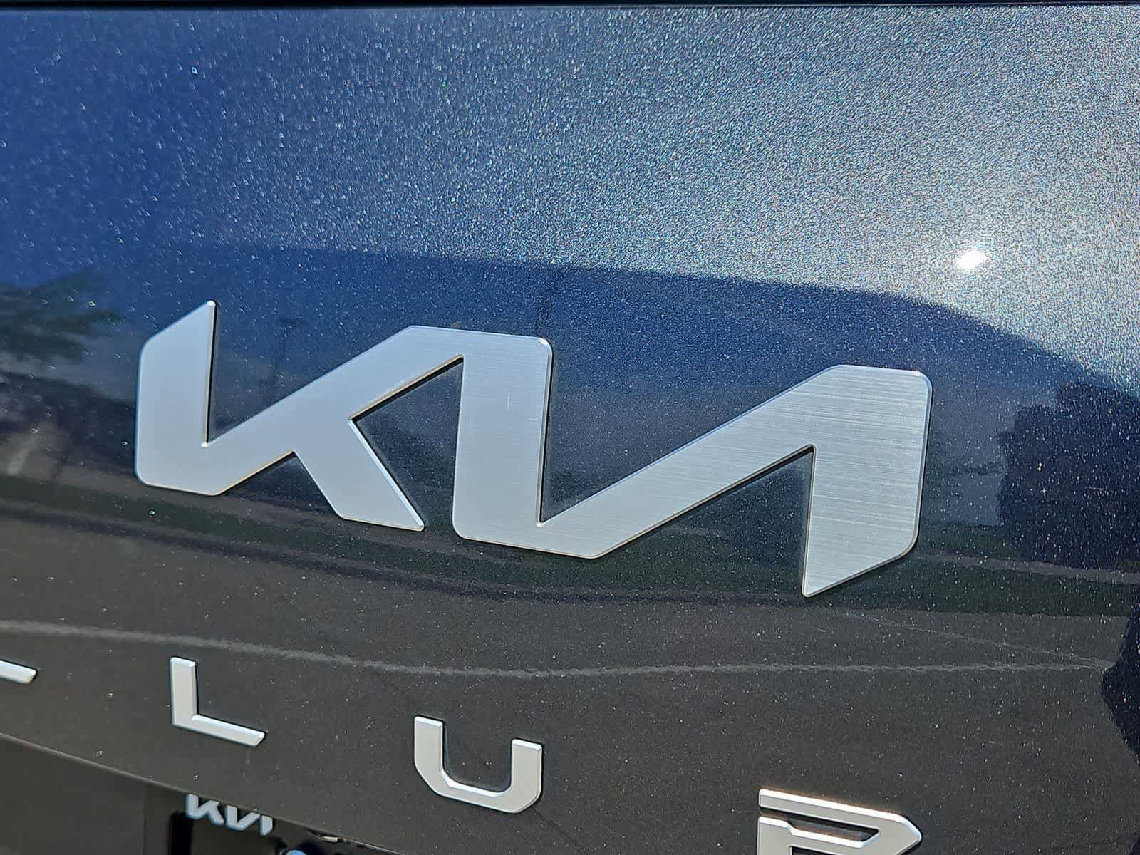 Used 2024 Kia Telluride S w/ S Sunroof Package FWD image 16