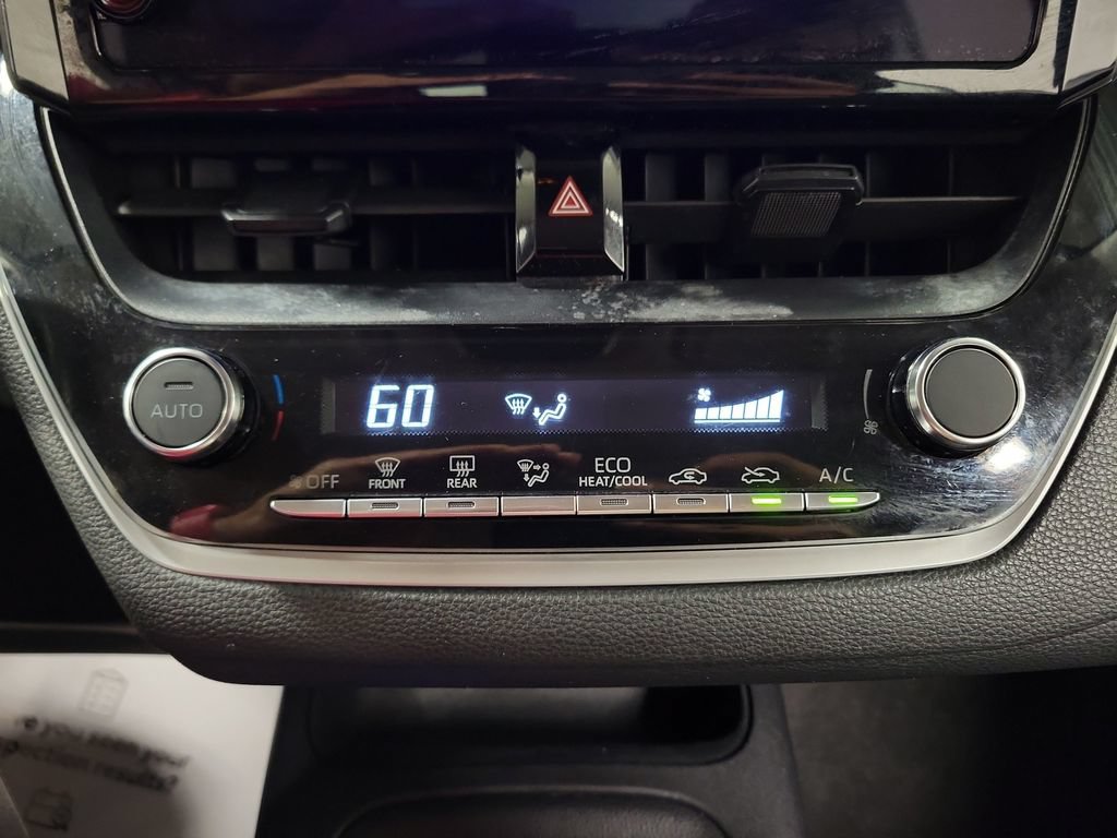 Used 2024 Toyota Corolla LE FWD image 17