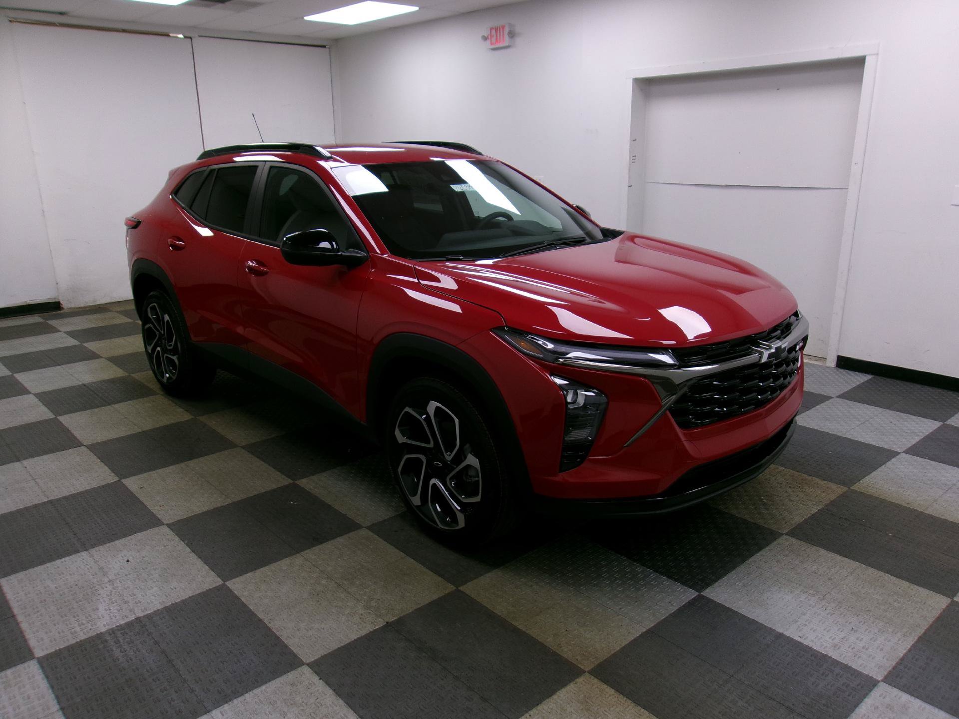 New 2026 Chevrolet Trax RS w/ Driver Confidence Package FWD image 14