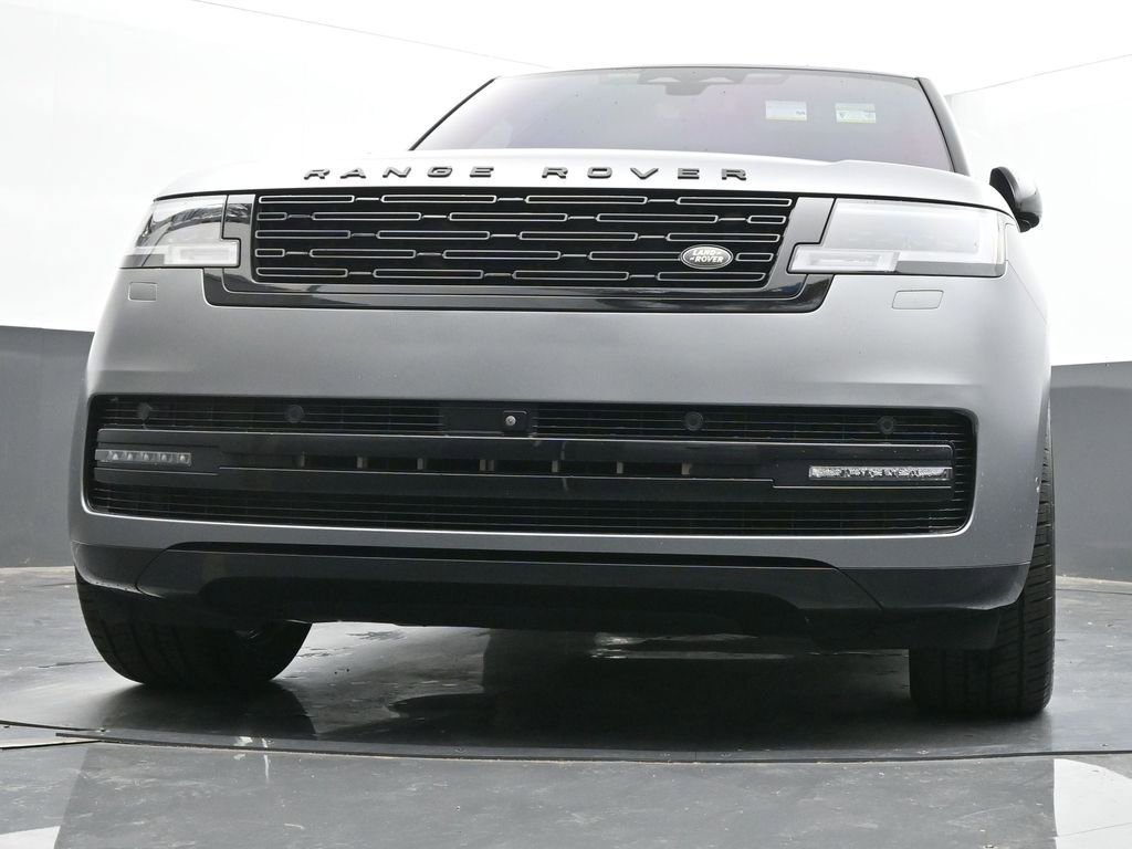 Used 2023 Land Rover Range Rover SE image 42