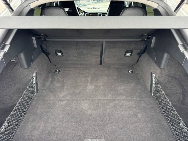 Used 2016 Porsche Panamera Edition image 11