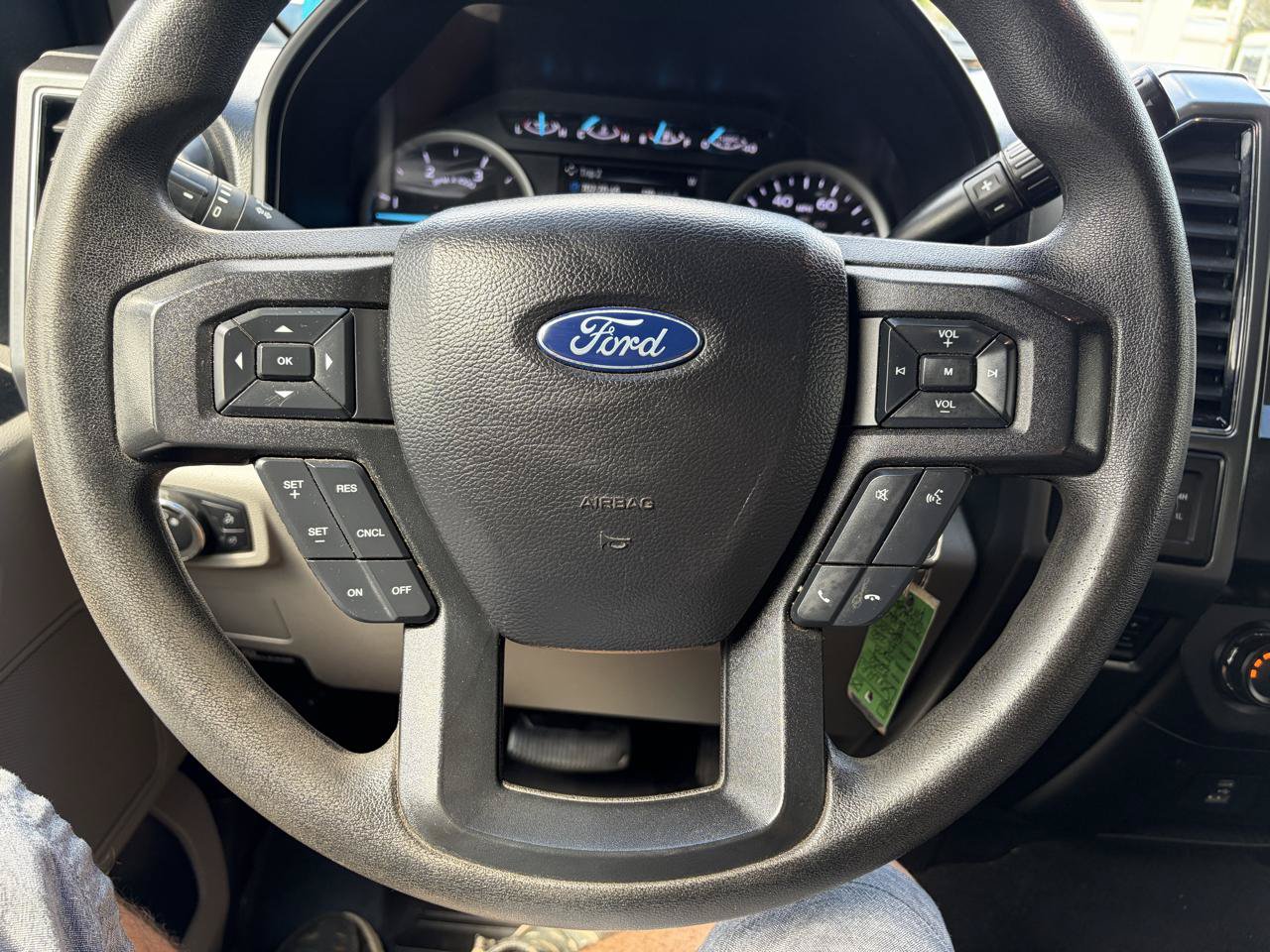 Used 2020 Ford F250 XLT w/ FX4 Off-Road Package AWD/4WD image 22