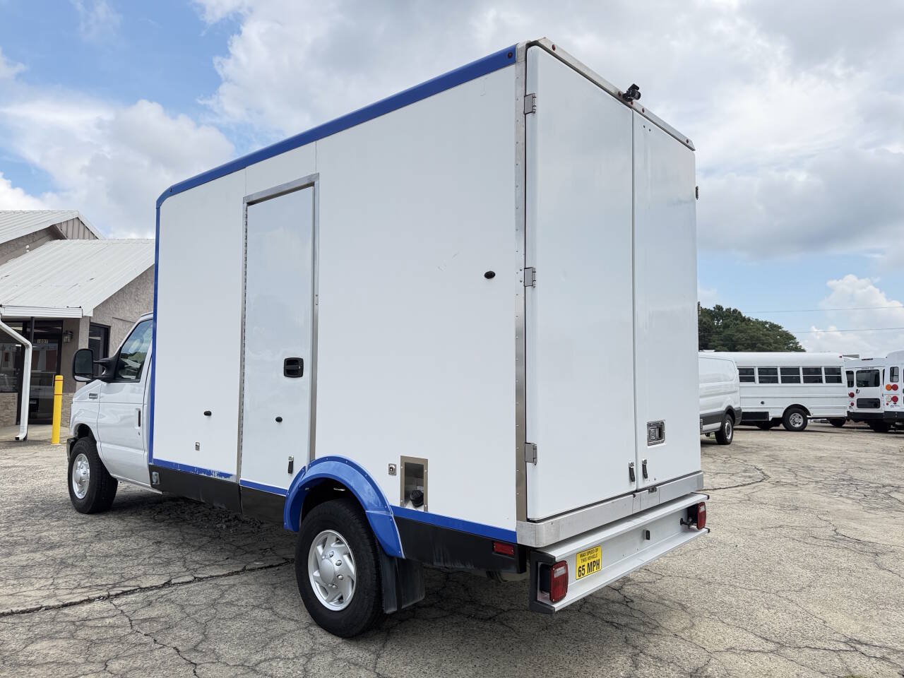 Used 2024 Ford E-350 and Econoline 350 Super Duty w/ Power Windows & Locks Group RWD image 5