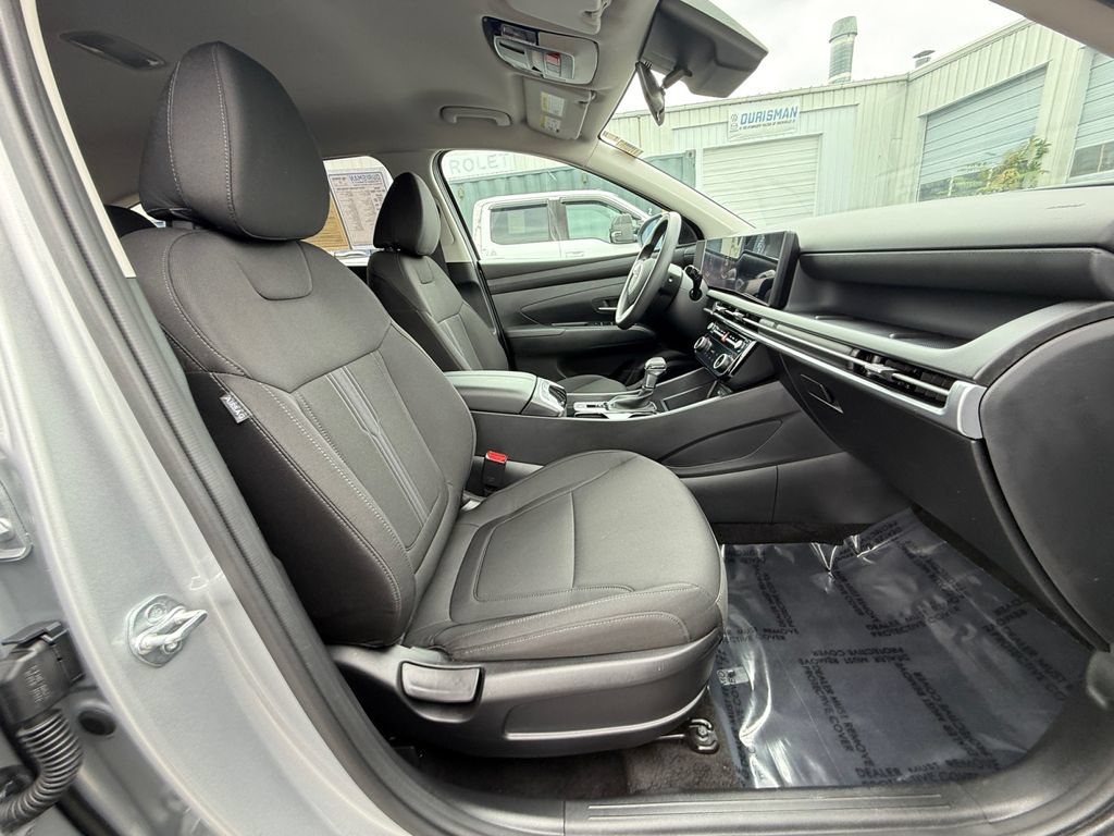 Used 2025 Hyundai Tucson SEL FWD image 25