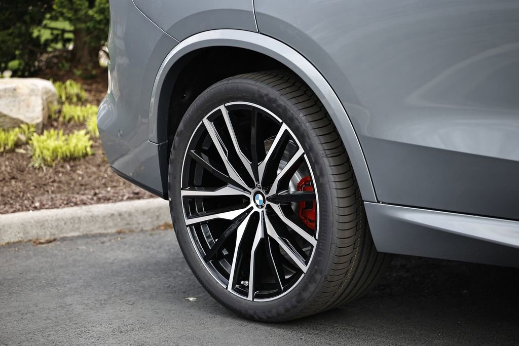 New 2026 BMW X5 xDrive40i w/ M Sport Package image 6