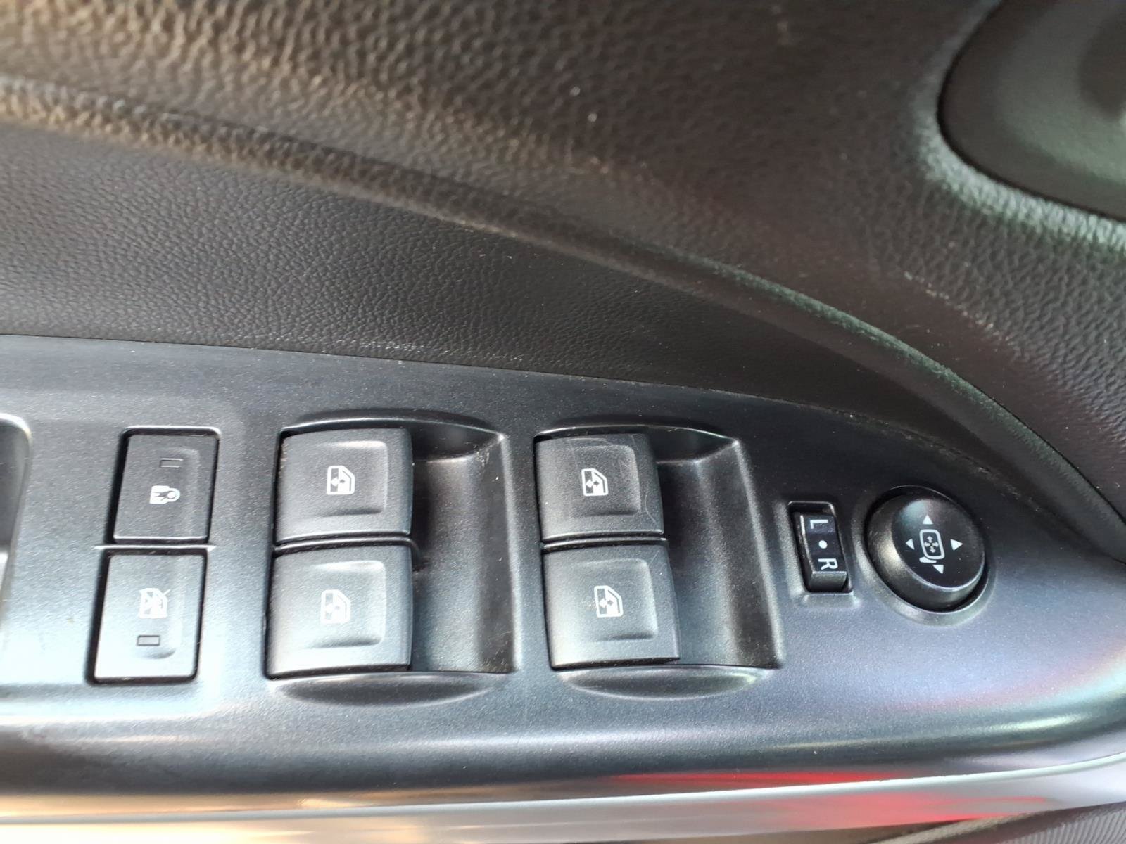 Used 2018 Chevrolet Colorado LT AWD/4WD image 14