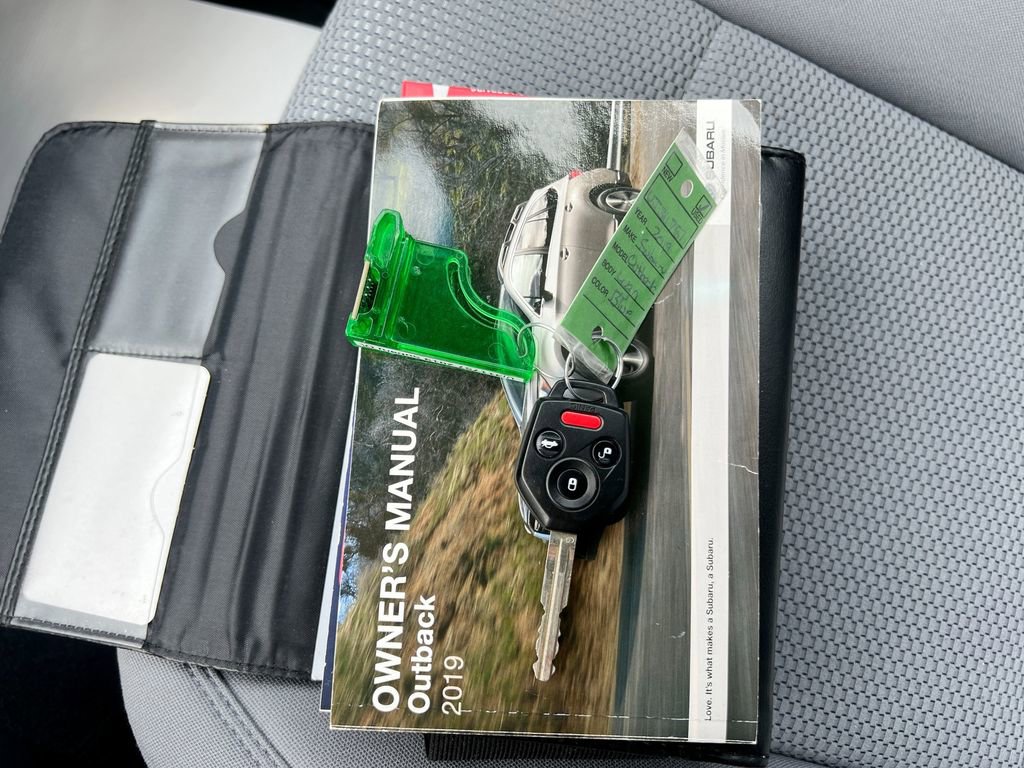 Used 2019 Subaru Outback 2.5i Premium image 37