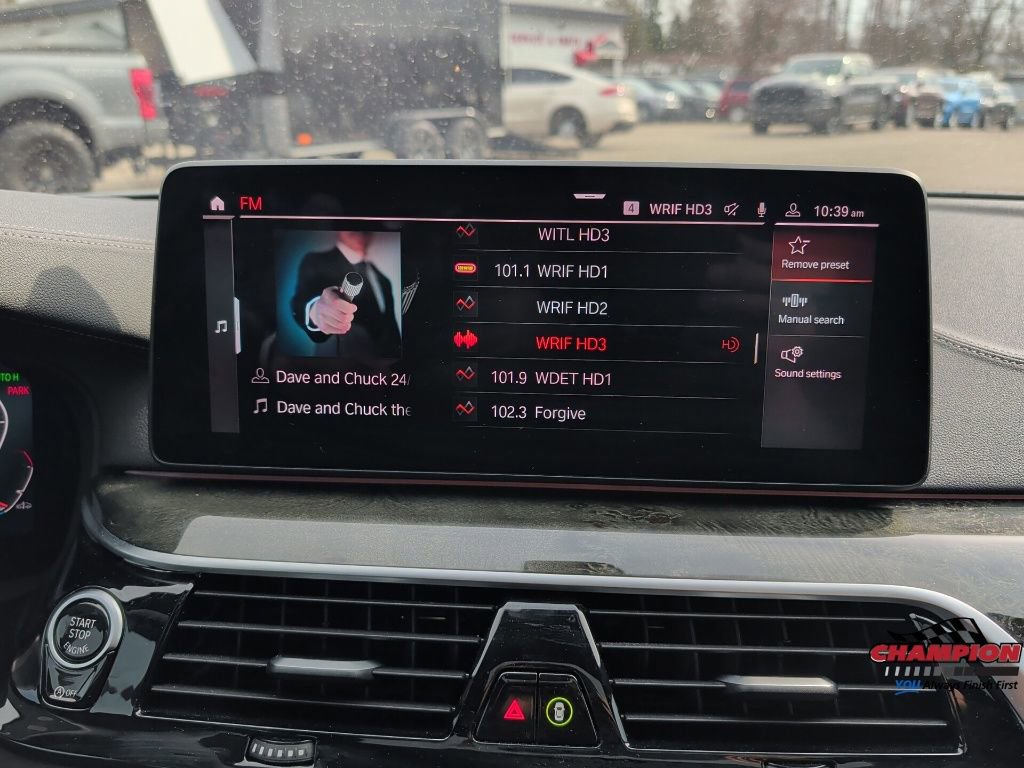 Used 2023 BMW M550i xDrive w/ Executive Package AWD/4WD image 22