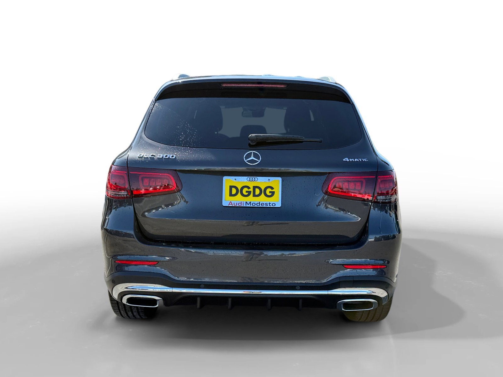 Used 2022 Mercedes-Benz GLC 300 4MATIC image 4