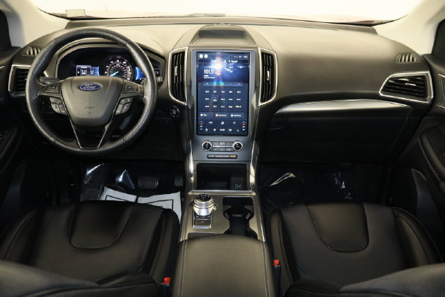 Used 2022 Ford Edge Titanium AWD/4WD image 16