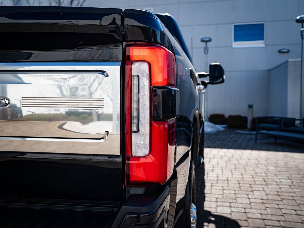 Used 2024 Ford F250 Limited w/ FX4 Off-Road Package image 9