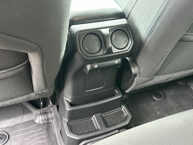 Used 2023 Jeep Wrangler Unlimited w/ Cold Weather Group AWD/4WD image 31