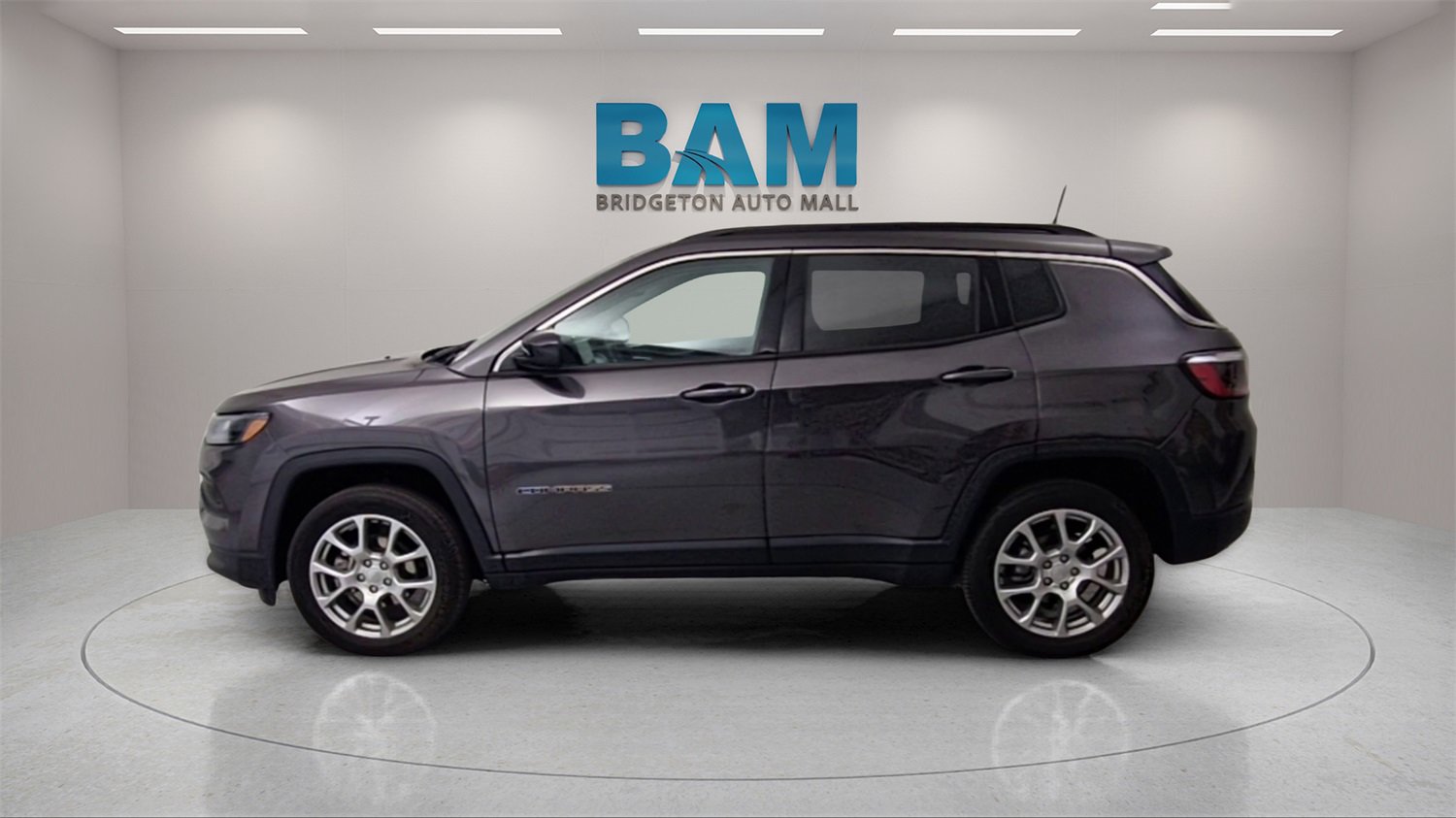 Used 2022 Jeep Compass Latitude image 6
