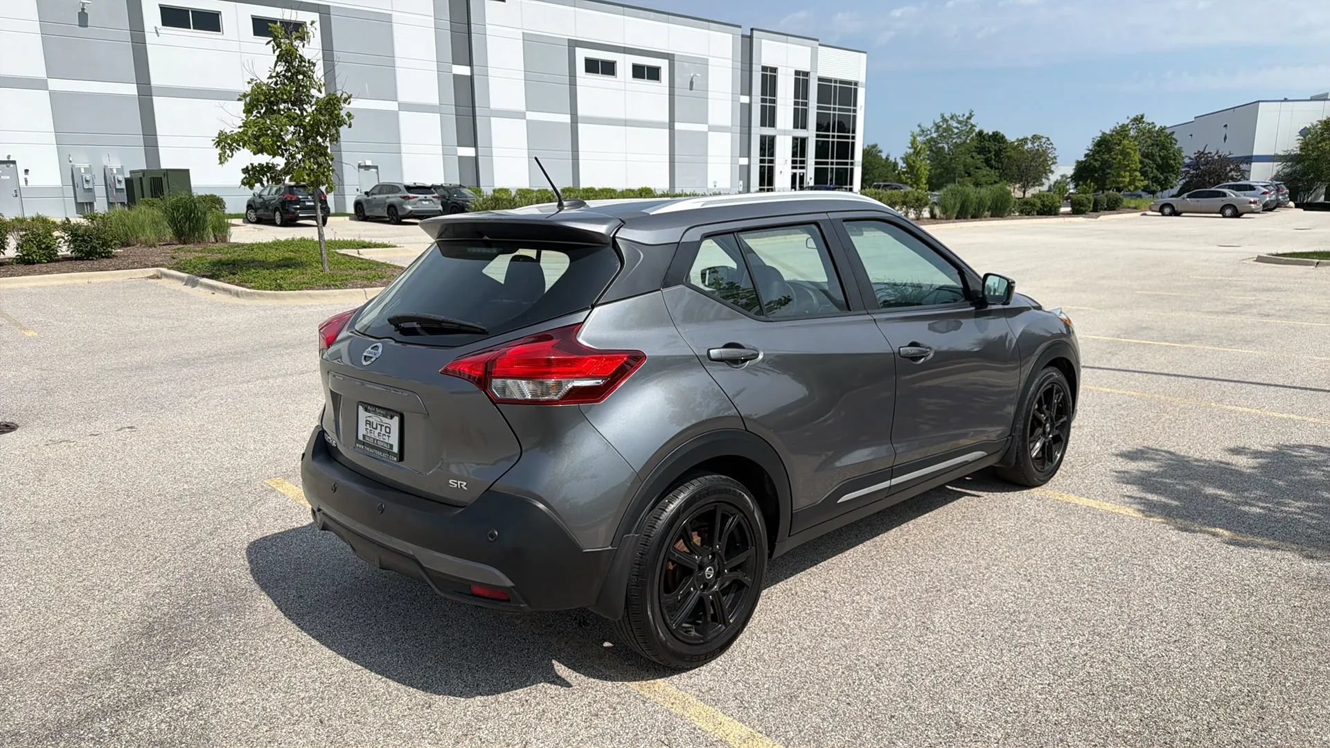 Used 2020 Nissan Kicks SR w/ SR Premium Package FWD image 5