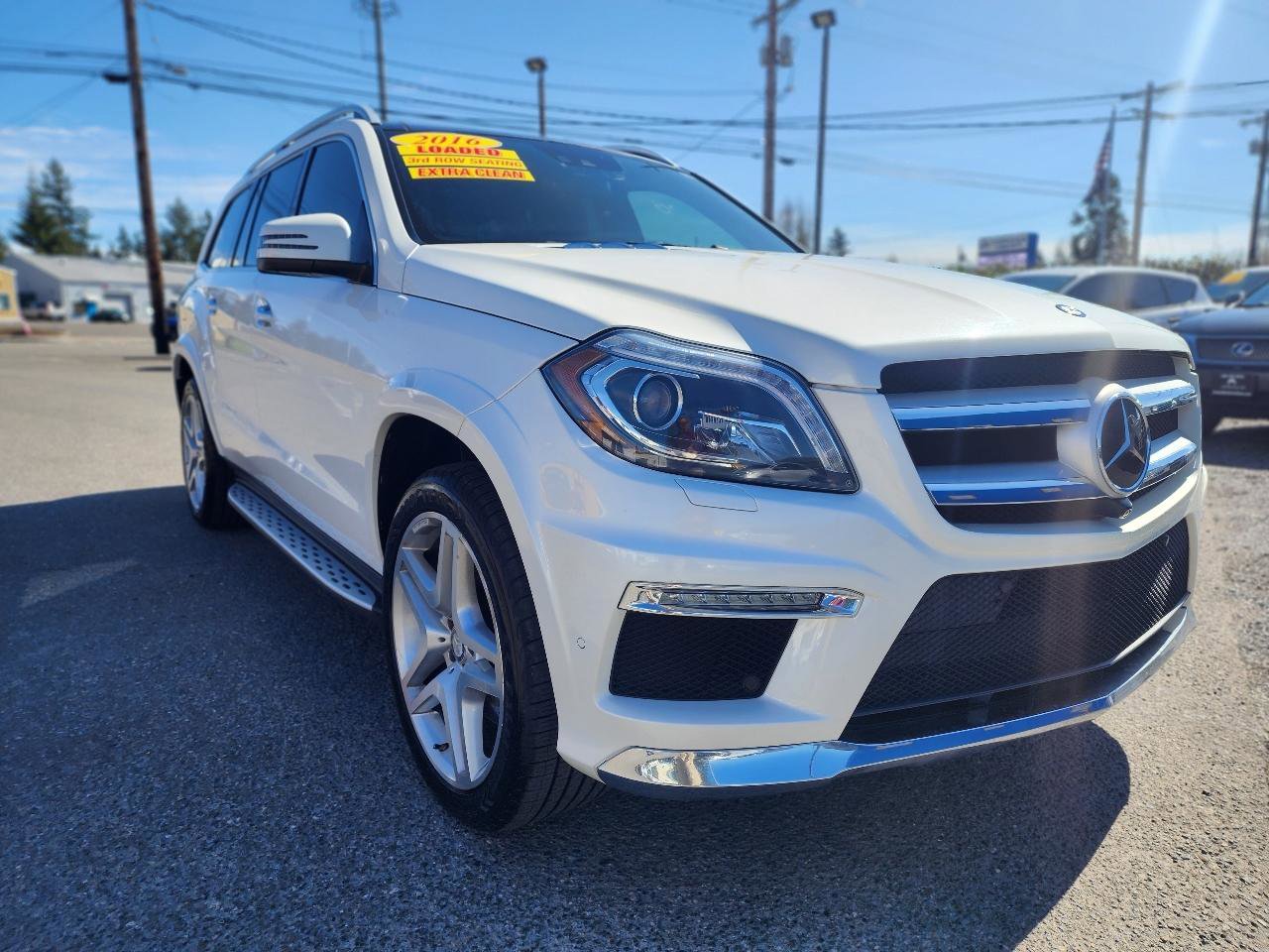 Used 2016 Mercedes-Benz GL 550 4MATIC image 3