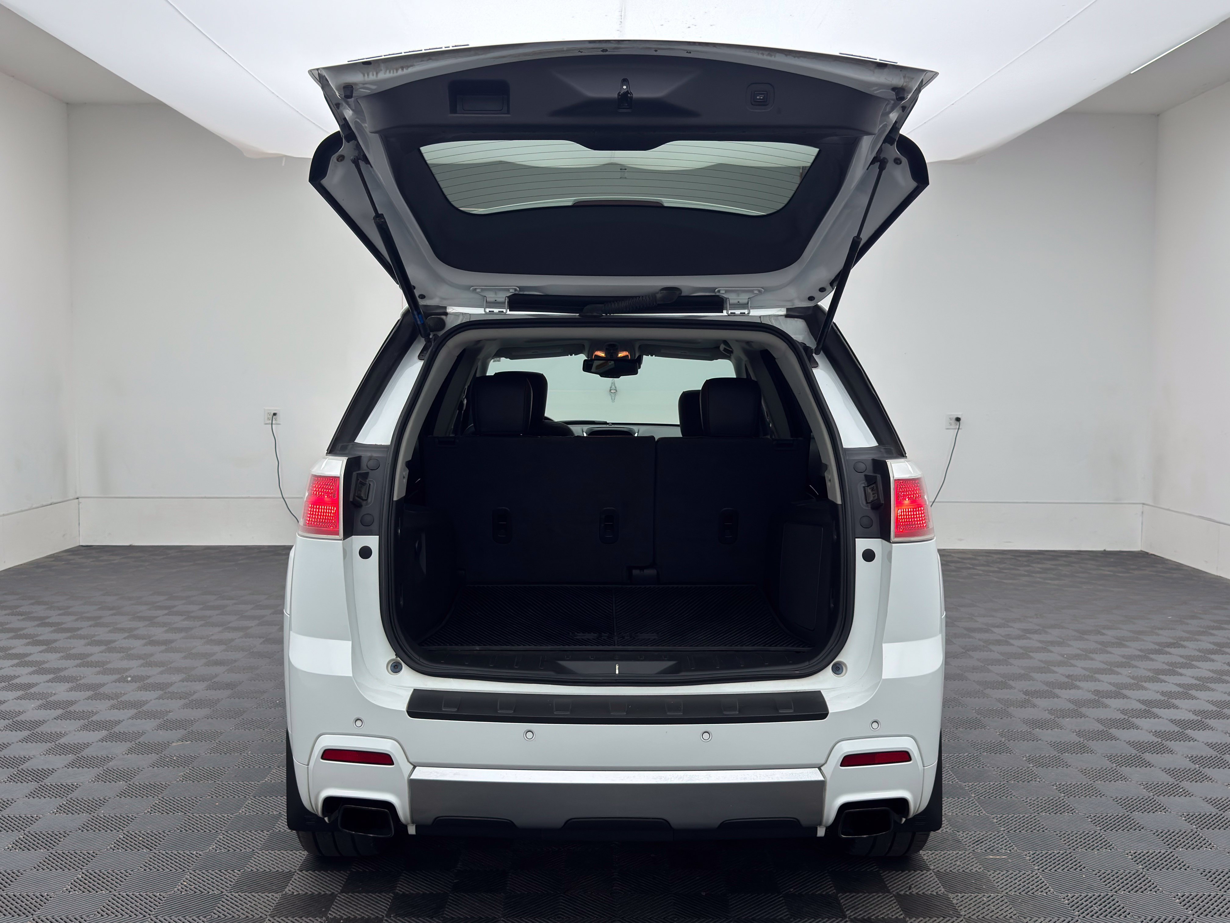 Used 2013 GMC Terrain Denali w/ LPO, Protection Package AWD/4WD image 9