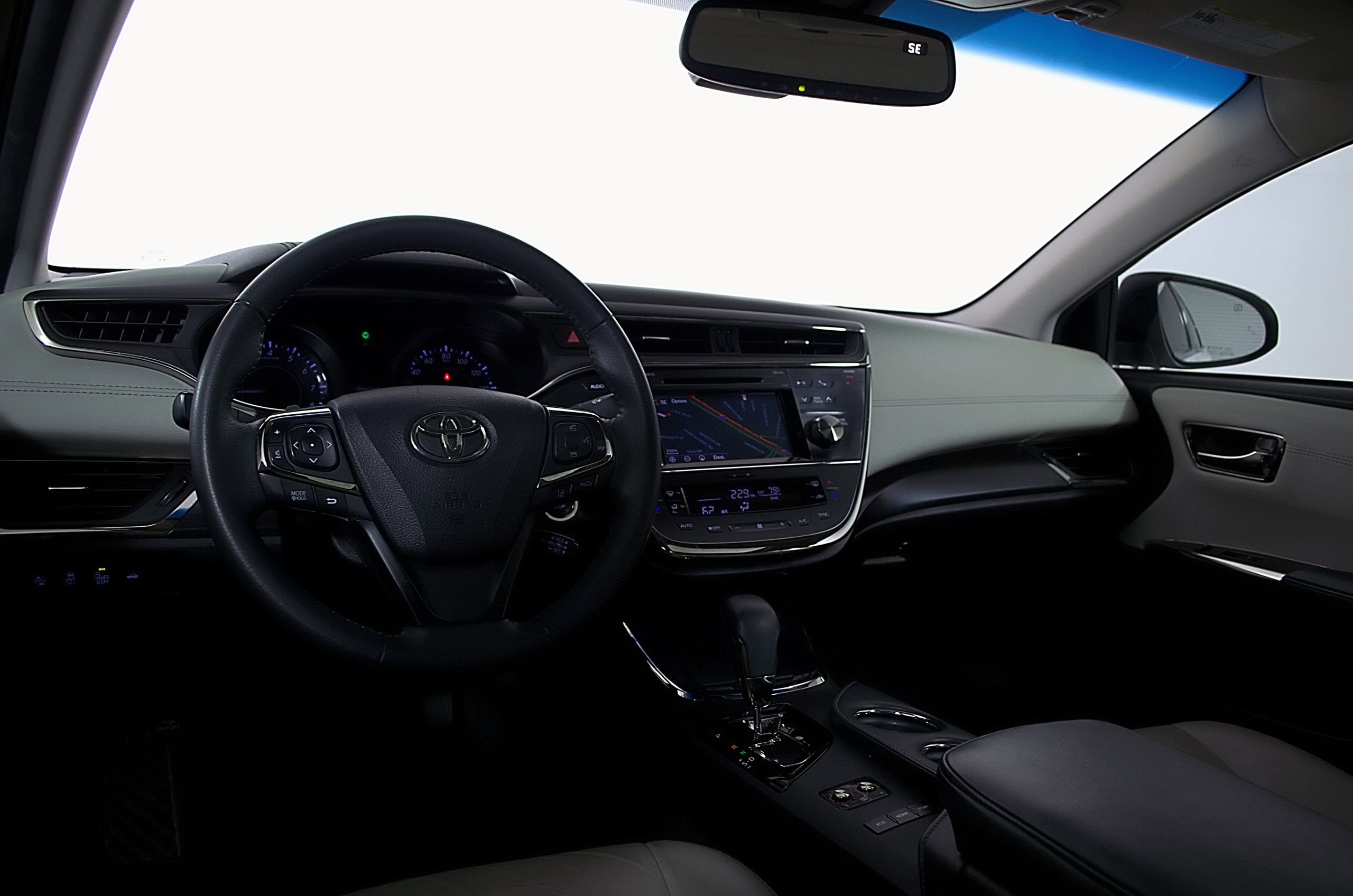 Used 2017 Toyota Avalon XLE Premium FWD image 24