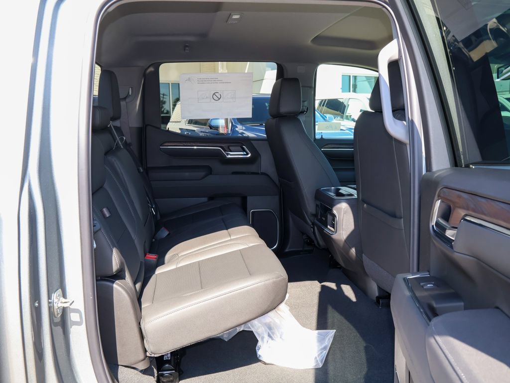 New 2026 GMC Sierra 1500 SLT w/ SLT Premium Package AWD/4WD image 28