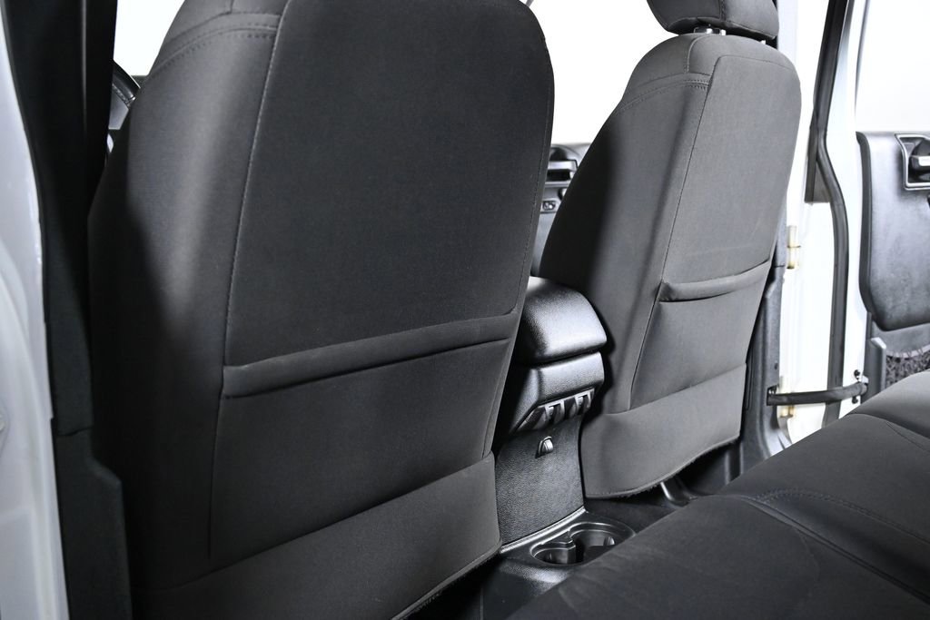 Used 2018 Jeep Wrangler Unlimited Sport S image 23