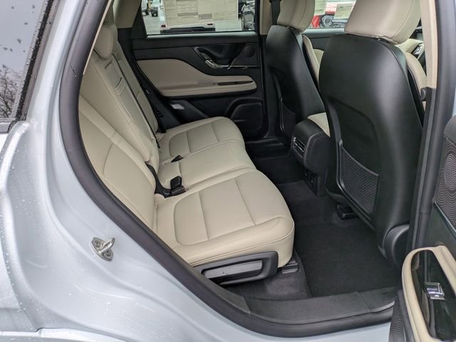 New 2026 Lincoln Corsair Premiere image 12