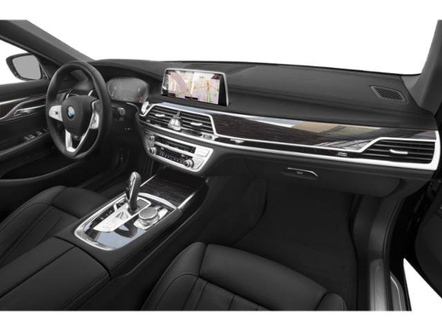 Used 2022 BMW 740i w/ M Sport Package RWD image 18