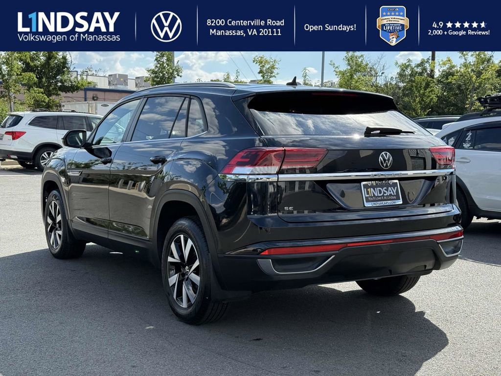 Used 2021 Volkswagen Atlas Cross Sport SE image 4