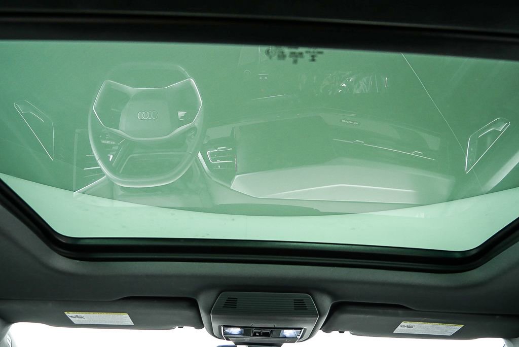 Certified 2023 Audi Q4 e-tron Prestige w/ Black Optic Package image 21