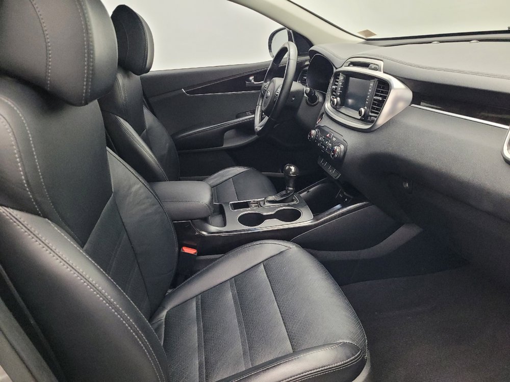 Used 2017 Kia Sorento EX image 21
