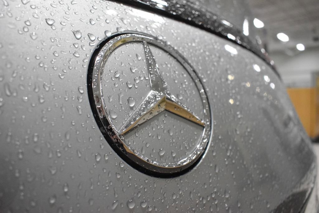 Used 2024 Mercedes-Benz GLC 300 4MATIC image 15