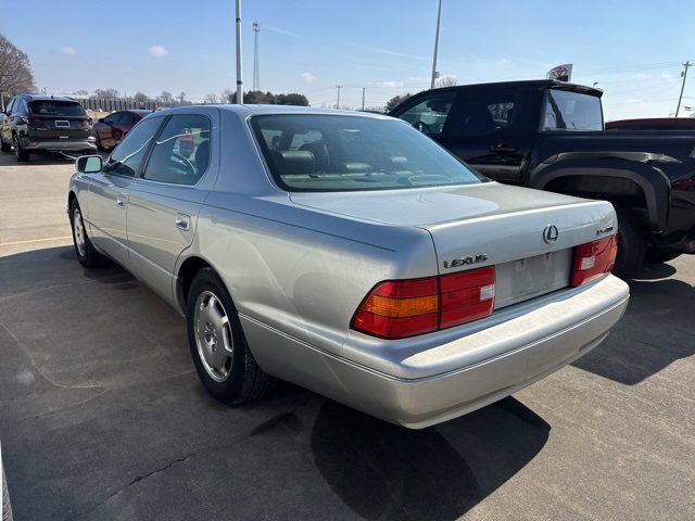 Used 2000 Lexus LS 400 image 7