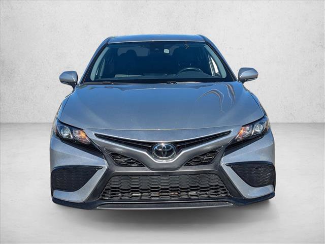 Used 2023 Toyota Camry SE image 2